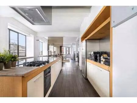 loft unique avec caractère dans un immeuble art déco