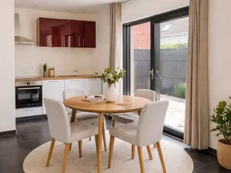 appartement 2 pièces 44m² proche commerce avec terrasse