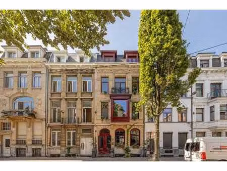prachtige gerenoveerde herenwoning van 341 m² in hartje a...