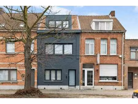 instapklare  volledig gerenoveerde woning met uitstekende...