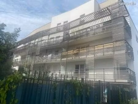 beau f2 de 47 m2 avec terrasse plein sud