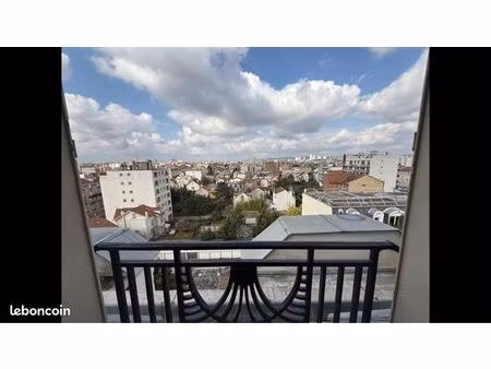 studio 13 mc  disponible le 18/01