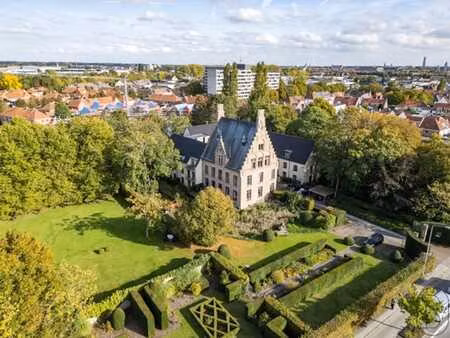 appartement assisté avec 2 ch & terrasse au centre de bruges