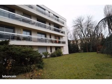 studio 1 pièce 23 m²