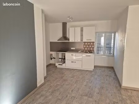 beau t2 de 50 m² centre ville eyragues