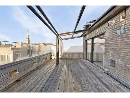 appartement penthouse de 1 chambre avec 2 terrasses à vendre