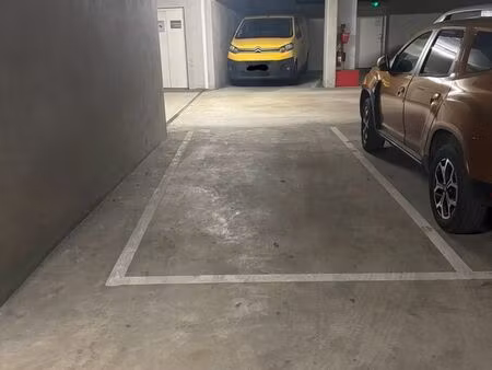 location parking sécurisé anglet centre