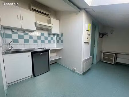 studio au pied de la faculté champollion albi unesco