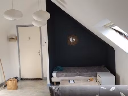 studio 2eme étage proche uco