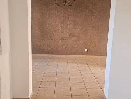 location f2 53m2 folelli