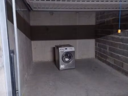 box garage sécurisé à louer