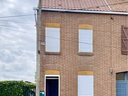 maison avec cour 3 chambres