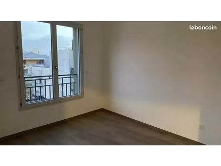 appartement lumineux 48m2 avec terrasse