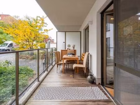 moderne gelijkvloerse studio met terras te gent