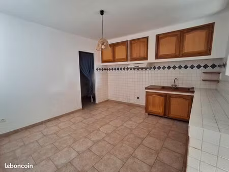 lagarde 31 - location appartement t3 dans maison du village