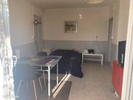 studio a louer boucanet grau du roi