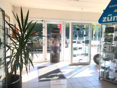 handels ruimte/kantoor (128 m²) + magazijn te huur mariak...