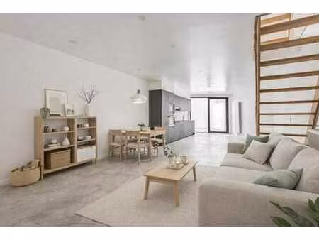 maison de ville prête à vivre  200m²  5 chambres