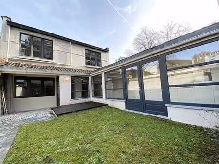 belle arrière maison 3 chambres- terrasse -sdd-sdb