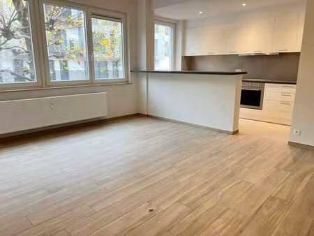 superbe appt 2ch - 1ère occupation - 75m² + terr.