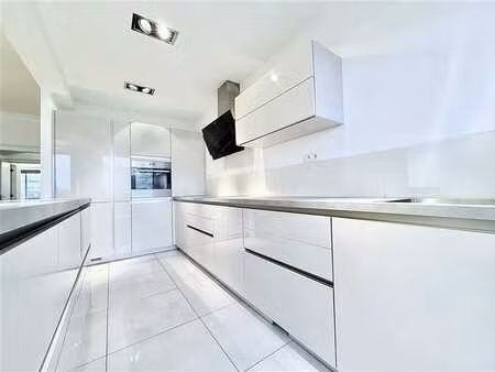 magnifique apt de 2 ch + terrasses. a visiter!