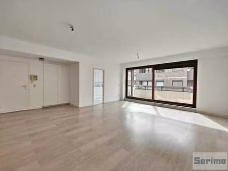 stockel  bel appartement avec garage et terrasses