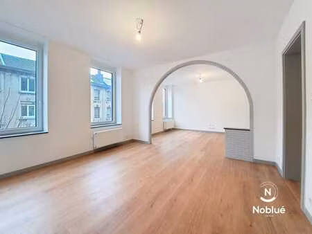 dison  proche autoroute  appartement 1ch + bureau