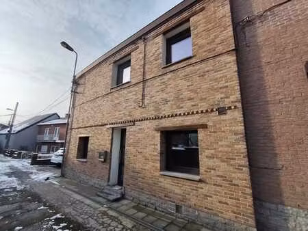 très belle maison deux chambres!