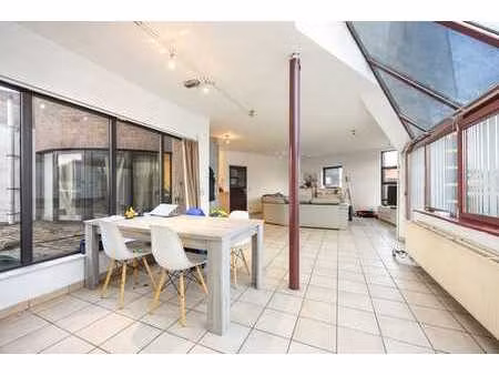 ruim appartement in centrum boechout.