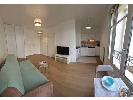 location appartement 1 pièce 26 m² à clamart (92140)
