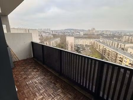 location appartement 2 pièces 42 m² à nanterre (92000)