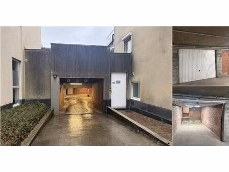 parking à louer à koningin-astridlaan 13-15 lier (rbv01908)