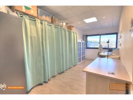 vente locaux professionnels 2 pièces 54 m² à vallauris (06220)  135 000 €