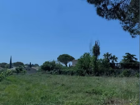 vente terrain 736 m² à pélissanne (13330)  260 000 €