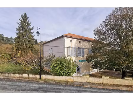 vente immeuble 17 pièces 370 m² à javerlhac-et-la-chapelle-saint-robert (24300)  243 000 €