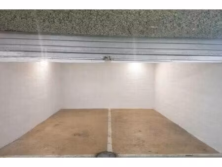 nice - rue massenet - rarissime garage double au r+1