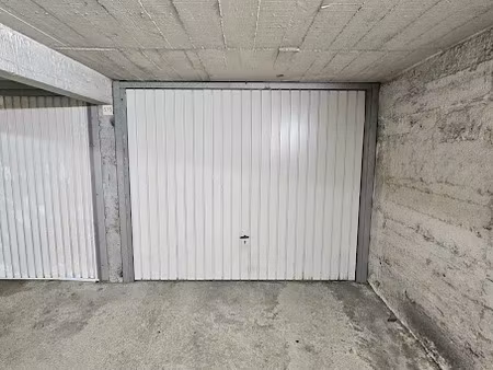vente parking à saint-etienne (42000)  9 900 €