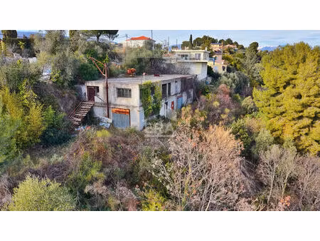 a vendre maison colomars 500m2 inachevée