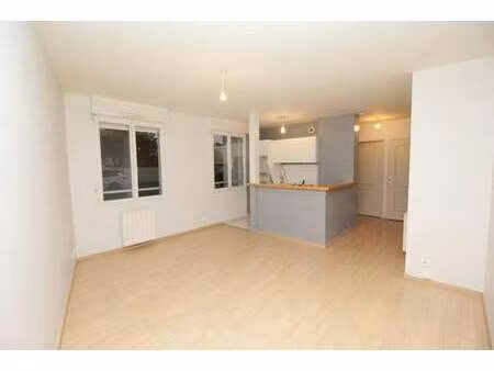 location appartement 2 pièces à saint-nazaire (44600) : à louer 2 pièces / 41m² saint-naza