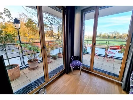 3p avec terrasse et parking