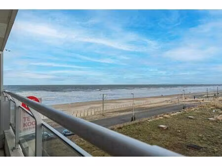 appartement met zeezicht te koop te middelkerke!