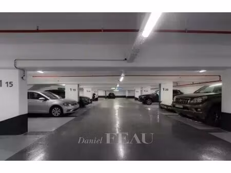 paris viie - parking gros caillou champ de mars