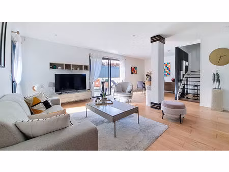 bordeaux caudéran - maison récente aux prestations de qualité