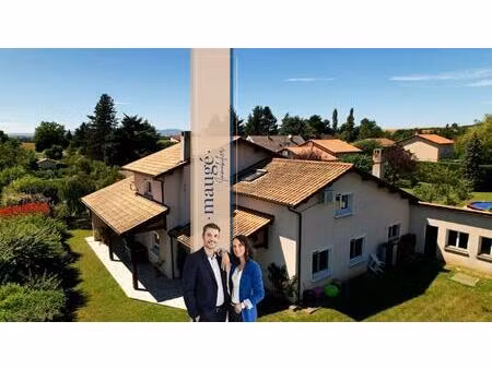 maison - 3 chambres - cave - buanderie - terrasse - balcon - jardin - piscine - au calme