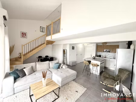 à vendre – duplex moderne avec terrasses – saint-brès