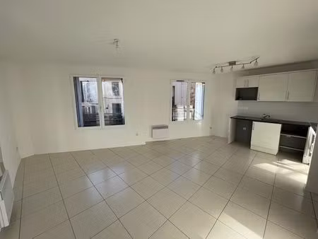 a vendre - appartement lumineux de 45 m² au 2e étage