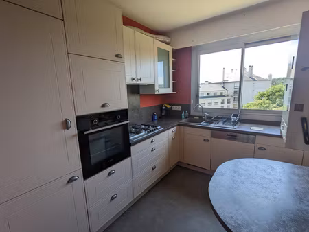 spacieux 3 pièces situé en plein centre de lannion - lannion