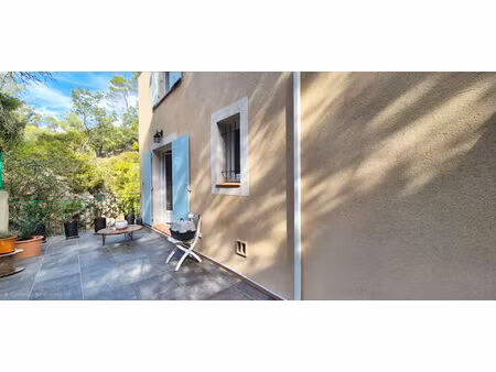 t2 + terrasse et jardin + parking