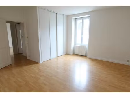 t2 - quartier saint anne