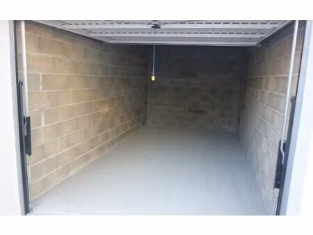 location stationnement  m² t- à marseillan  120 €